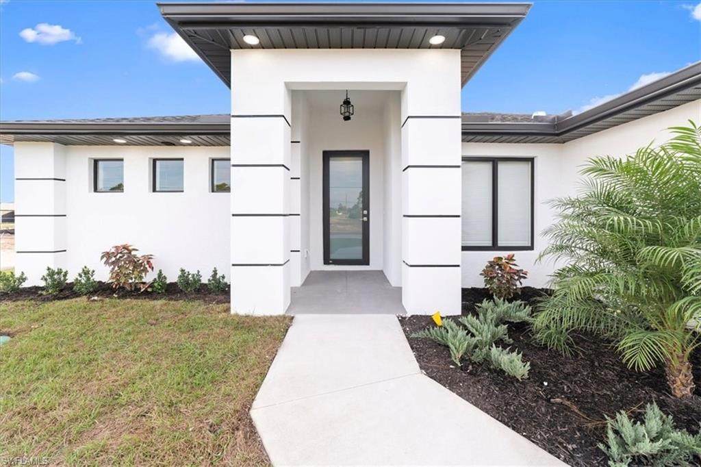 3202 8th St - Photo 1