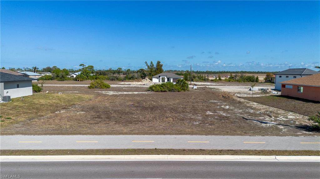 1241 Kismet Pkwy - Photo 1