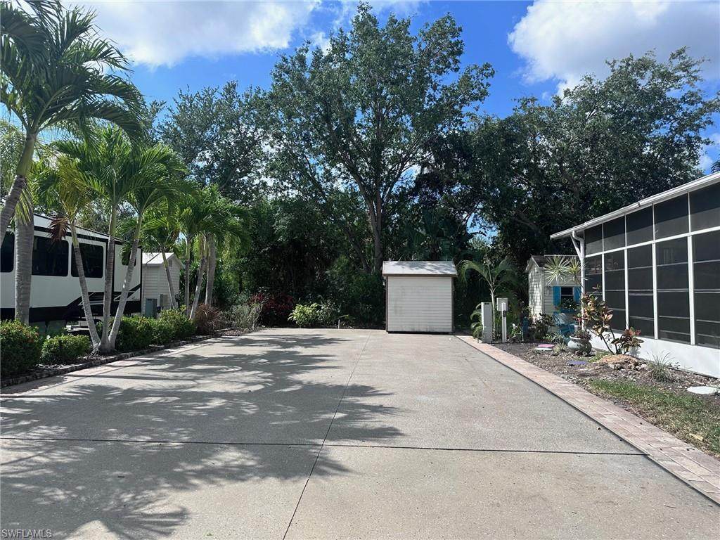 https://bt-photos.global.ssl.fastly.net/naples/orig_boomver_1_225080565-2.jpg