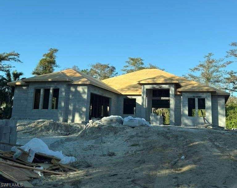 533 6th St Se - Photo 1