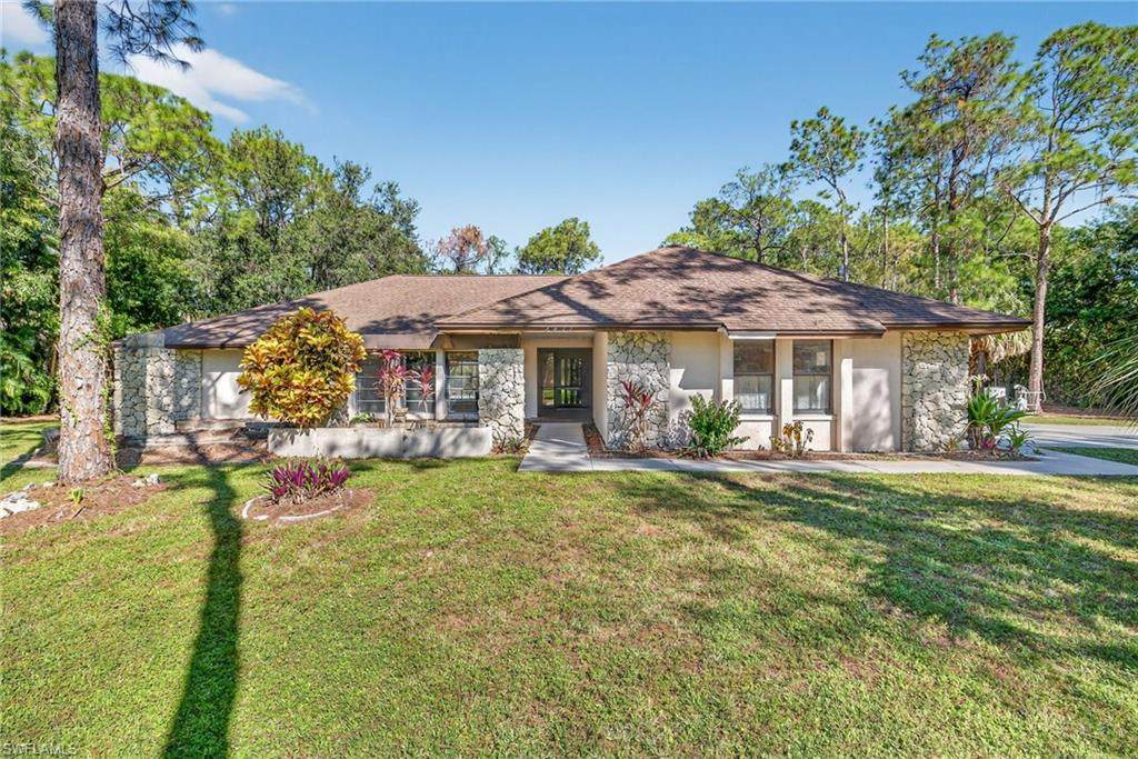 6811 Sandalwood Ln - Photo 1