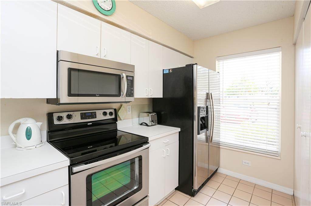 287 Quail Forest Blvd - Photo 1