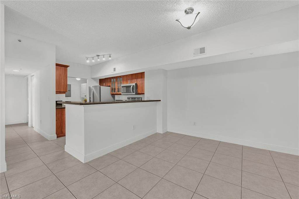 https://bt-photos.global.ssl.fastly.net/naples/orig_boomver_1_225081716-2.jpg