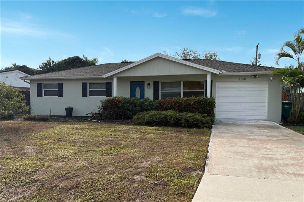 1136 Illinois Dr - Photo 1