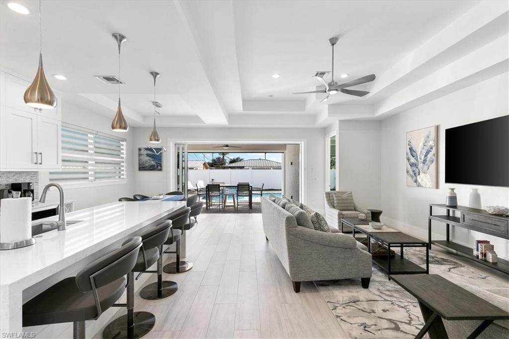 734 109th Ave - Photo 1