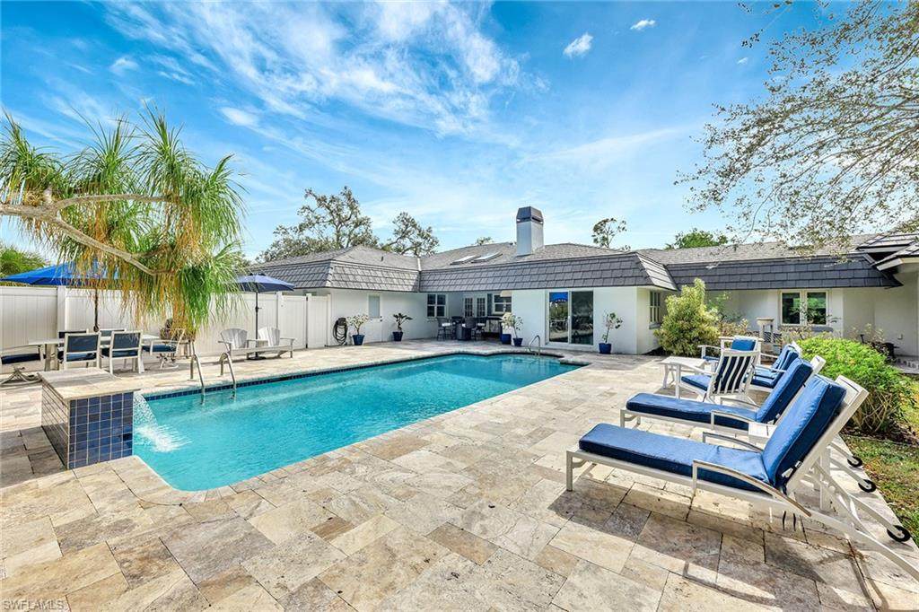 7060 Hendry Creek Dr - Photo 1