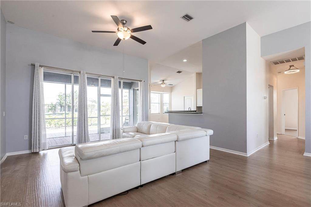 7306 Powder Puff - Photo 1