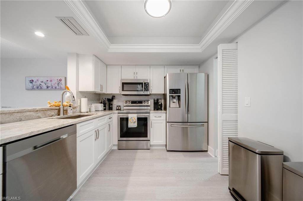 820 Meadowland Dr - Photo 1