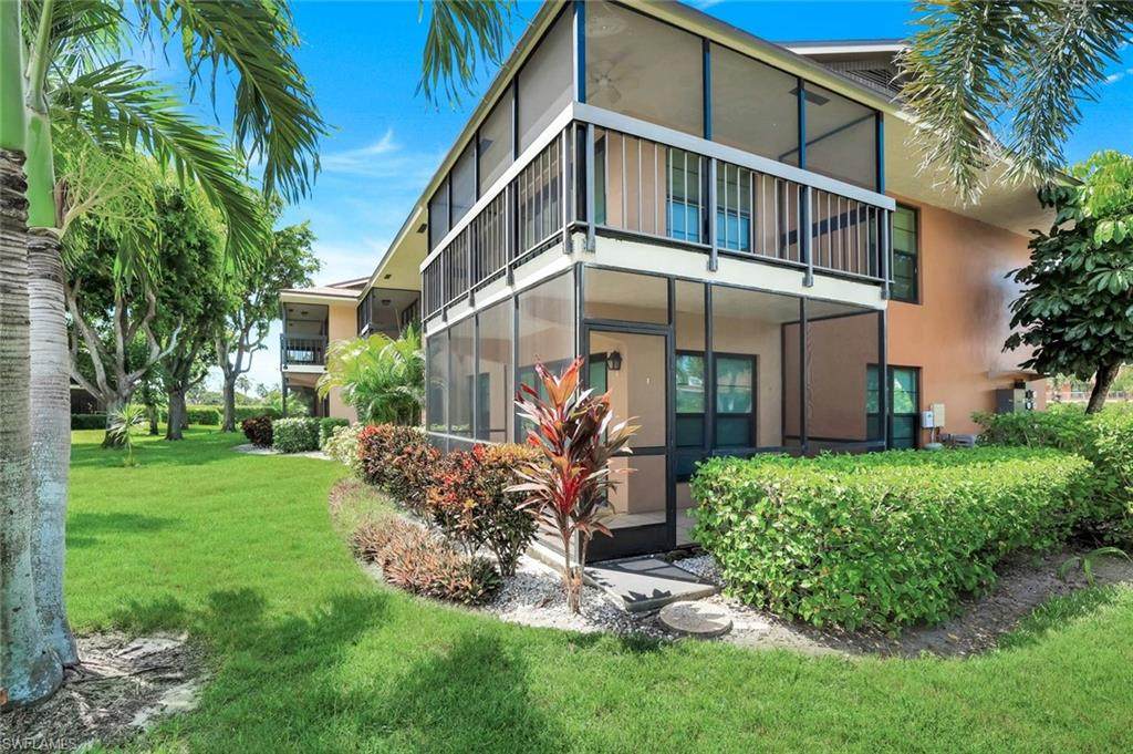 35 Greenbrier St - Photo 1