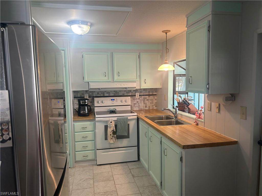 221 Indian Key Ln - Photo 1