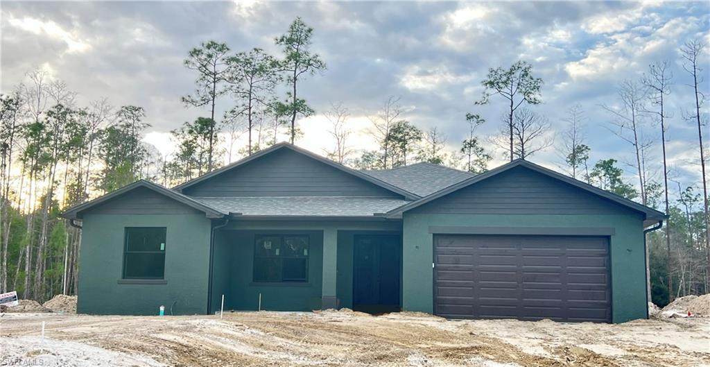 319 Desoto Blvd - Photo 1