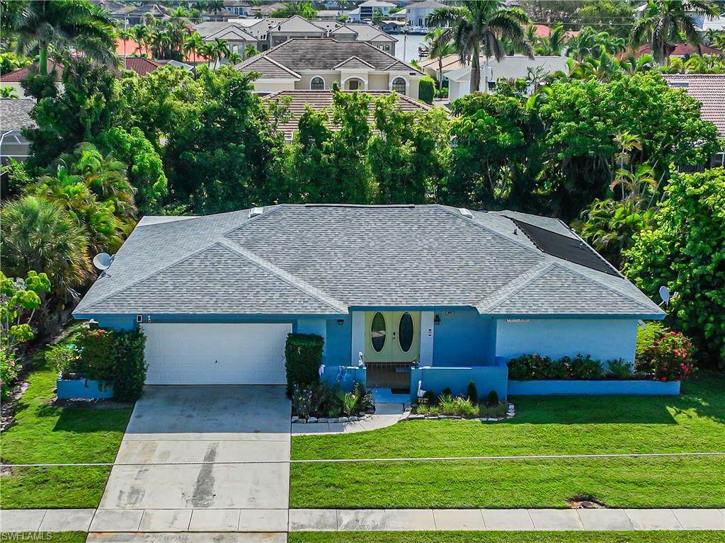 211 Flamingo Cir - Photo 1