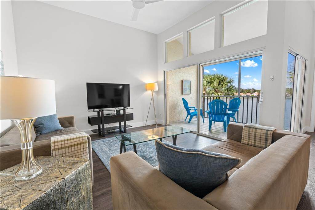 2711 Citrus Lake Dr - Photo 1