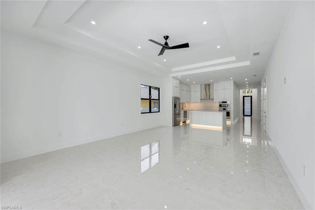 https://bt-photos.global.ssl.fastly.net/naples/orig_boomver_1_226000768-2.jpg