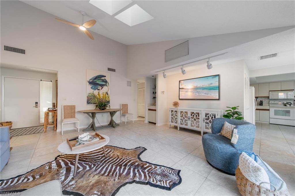 878 Meadowland Dr - Photo 1