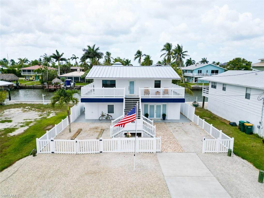 576 Coconut Ave - Photo 1