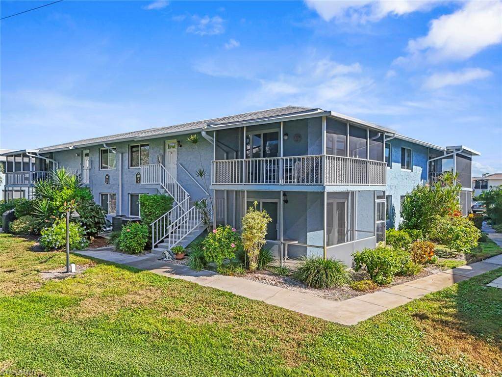 248 Palm Dr - Photo 1