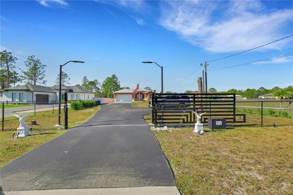 1845 Desoto Blvd - Photo 1