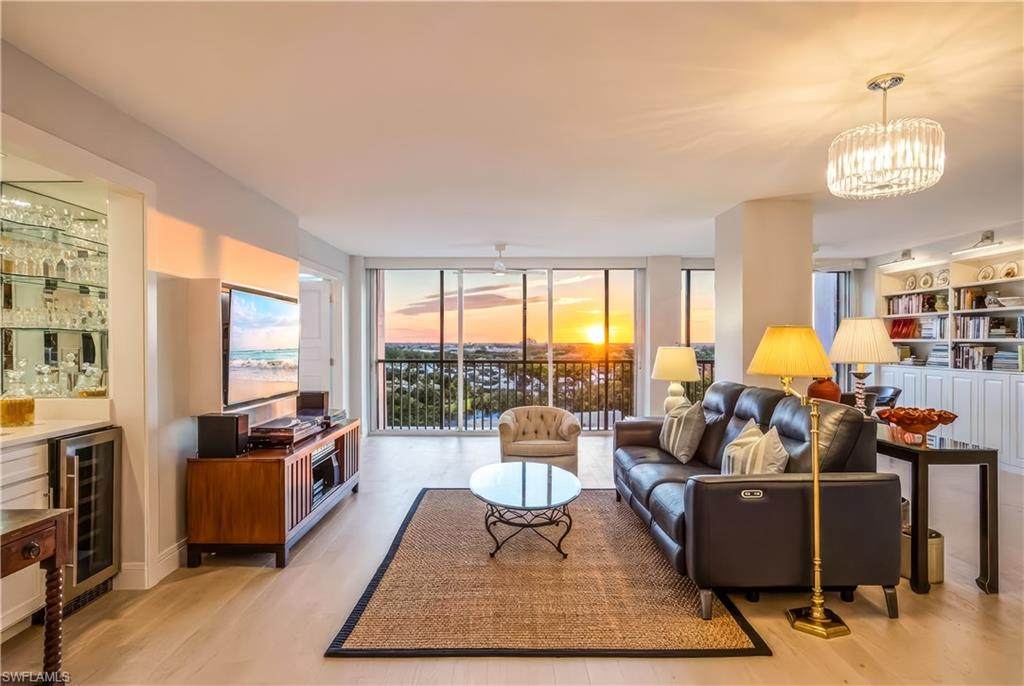 5601 Turtle Bay Dr - Photo 1