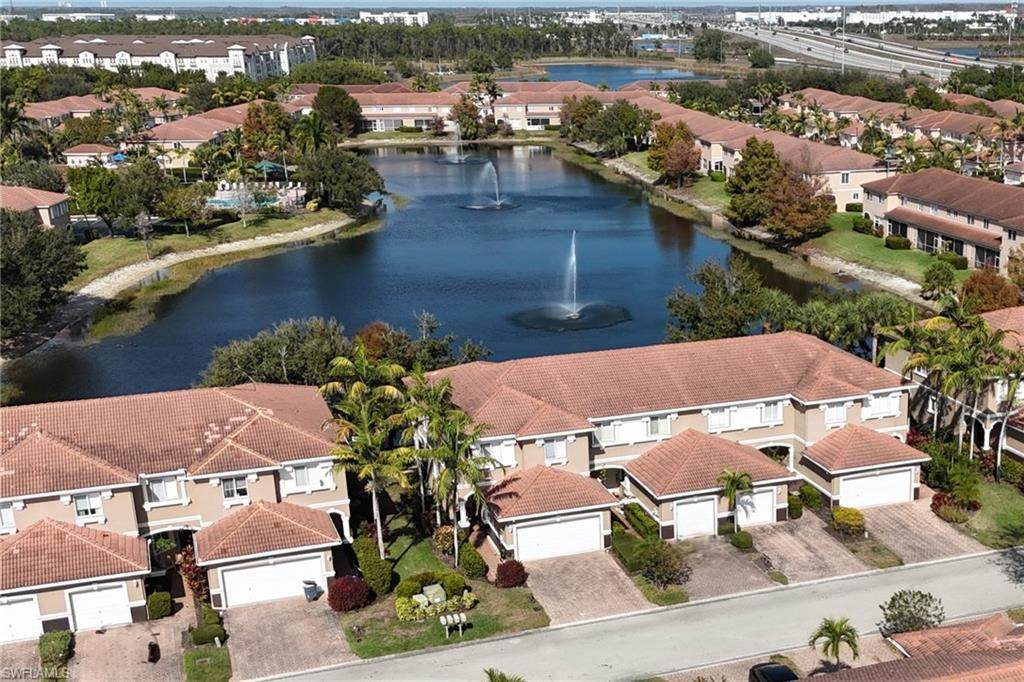 9544 Roundstone Cir - Photo 1