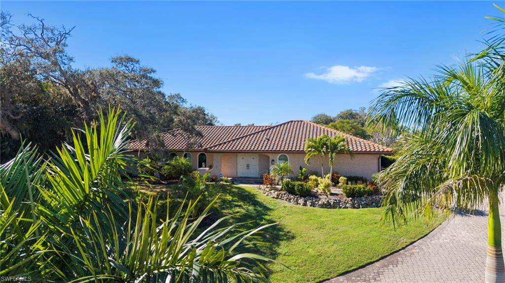 810 Scott Dr - Photo 1