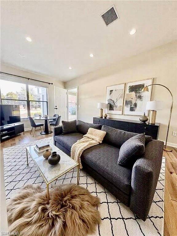 267 Quail Forest Blvd - Photo 1