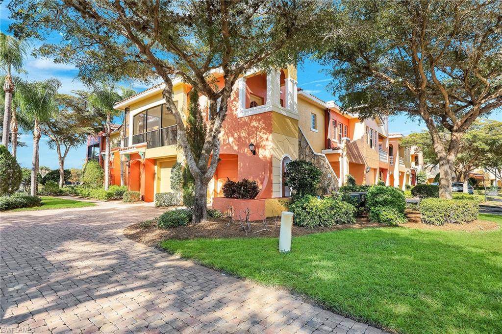 8532 Via Lungomare Cir - Photo 1