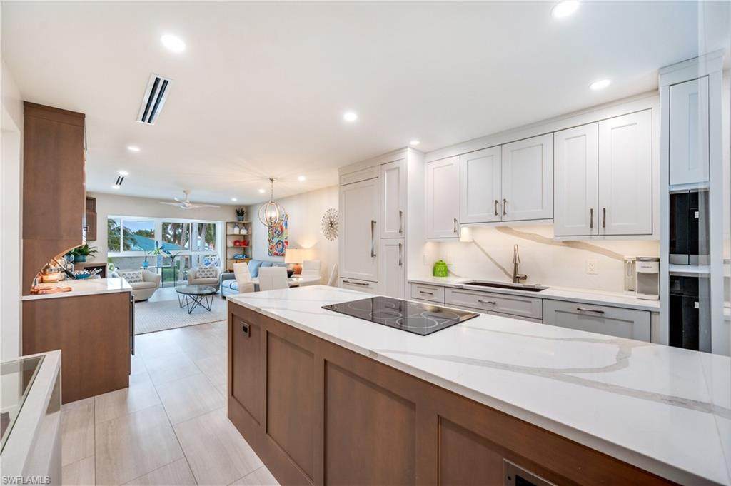 1021 3rd St - Photo 1