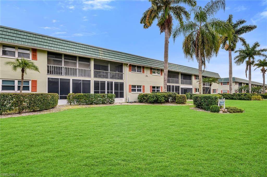 200 Valley Stream Dr - Photo 1