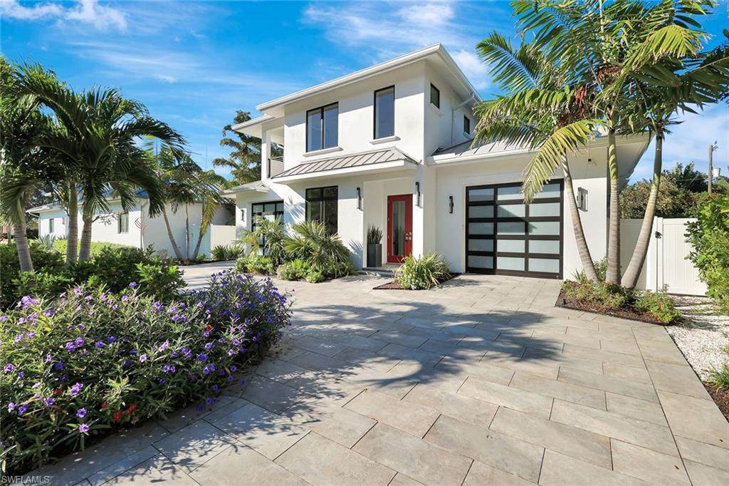 739 5th Ave - Photo 1