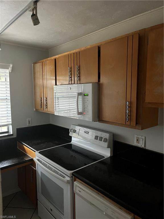 5379 Treetops Dr - Photo 1