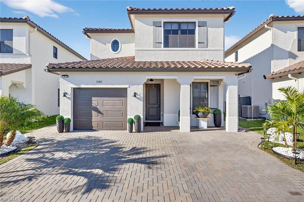 5585 Cobalto Way - Photo 1