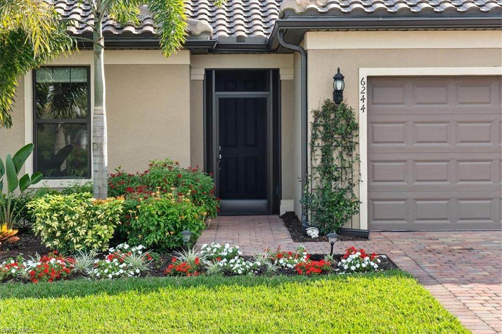 https://bt-photos.global.ssl.fastly.net/naples/orig_boomver_1_226006778-2.jpg
