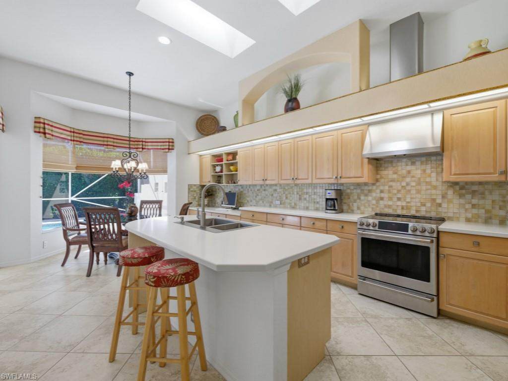 5835 Persimmon Way - Photo 1