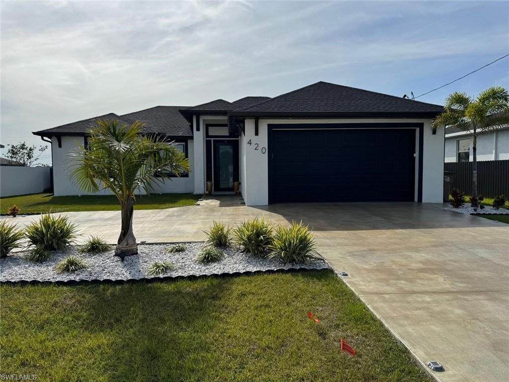 420 Chiquita Blvd - Photo 1