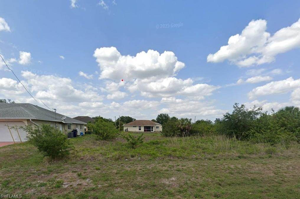 815 Milwaukee Blvd - Photo 1