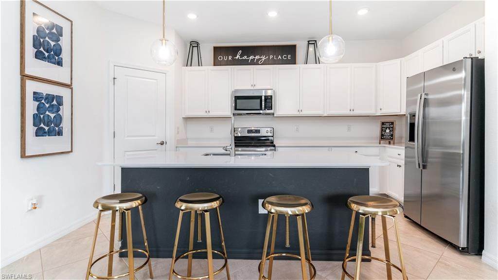 2425 Orchard St - Photo 1