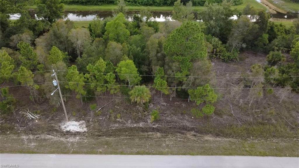 911 Foxdale Ave - Photo 1