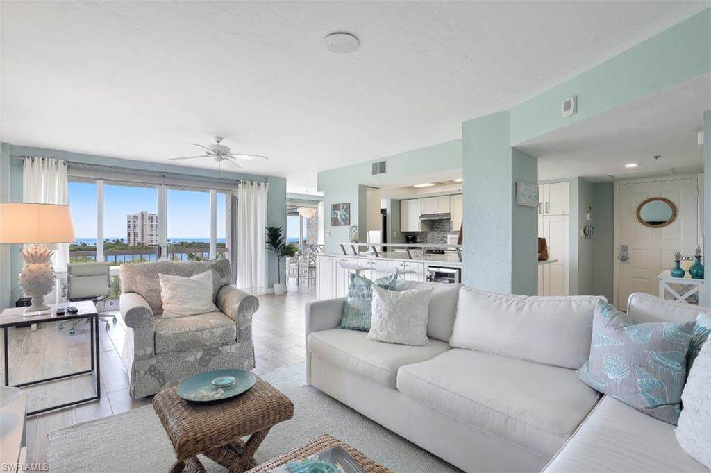 5501 Heron Point Dr - Photo 1