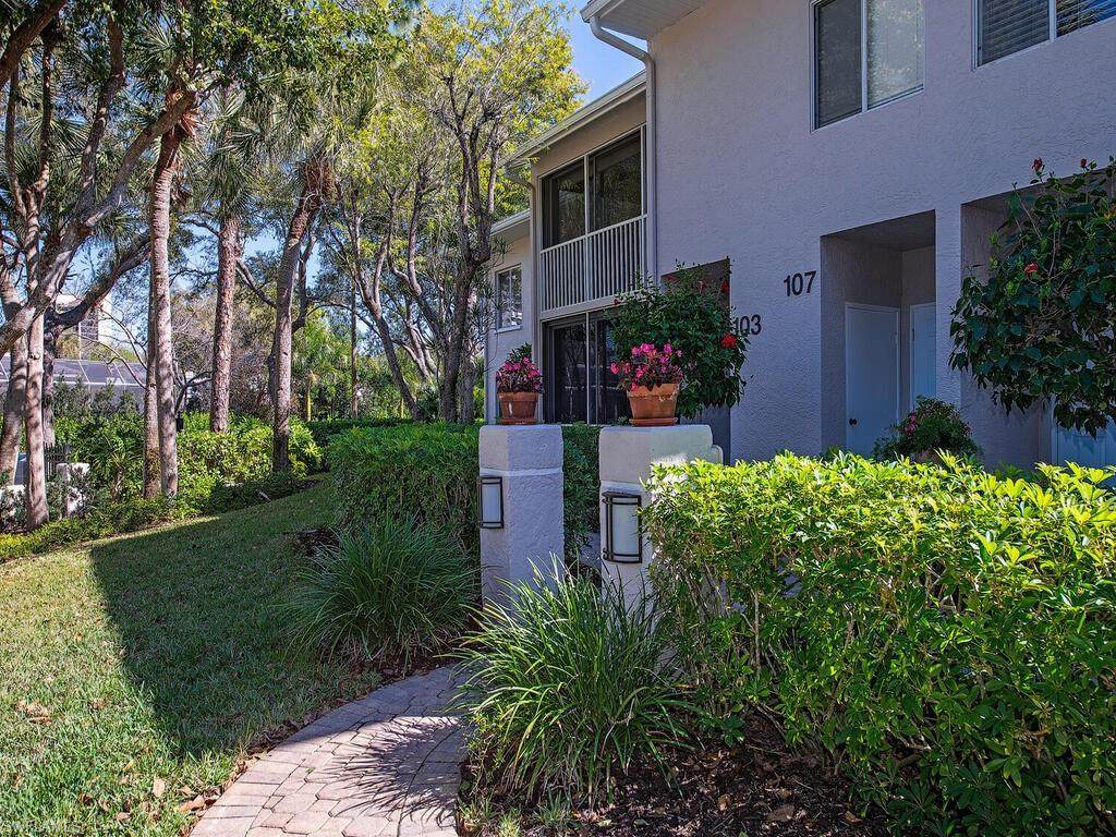 5818 Glencove Dr - Photo 1