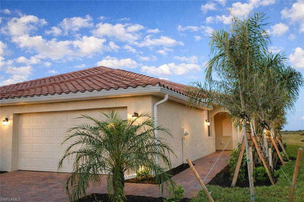 2681 Vine Ave - Photo 1