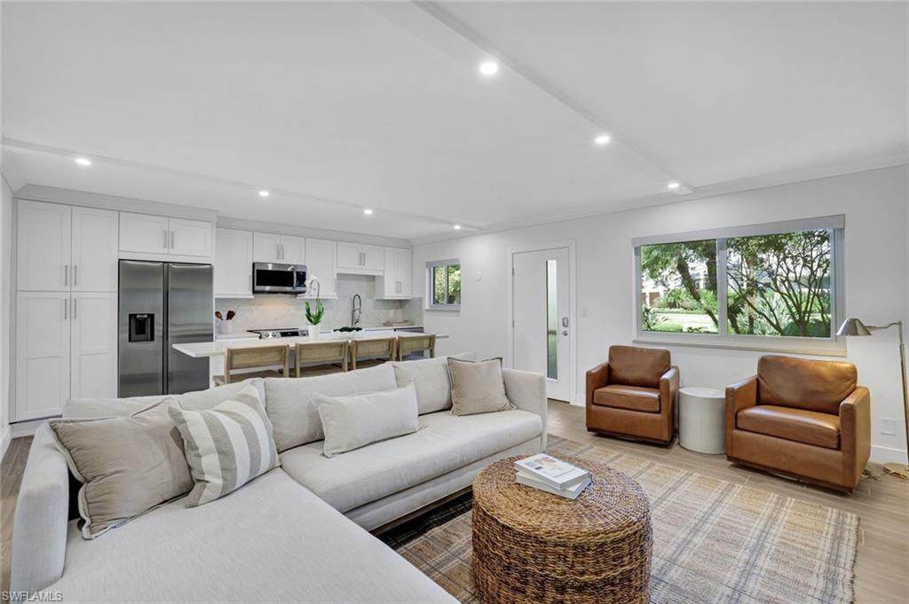 1100 Gulf Shore Blvd - Photo 1