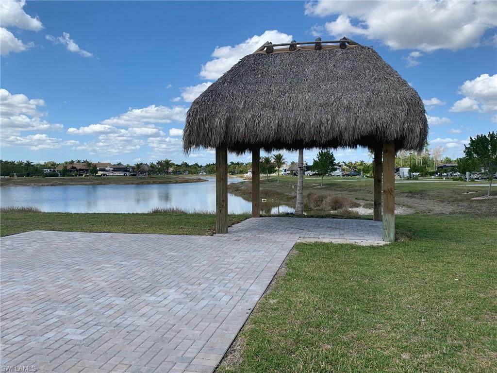 https://bt-photos.global.ssl.fastly.net/naples/orig_boomver_1_226011381-2.jpg