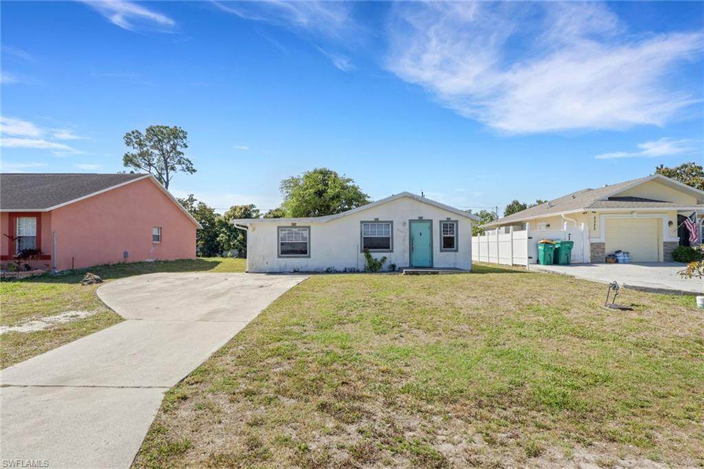 5326 Dixie Dr - Photo 1