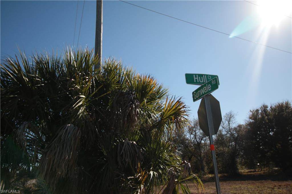 1 Hull Ct - Photo 1