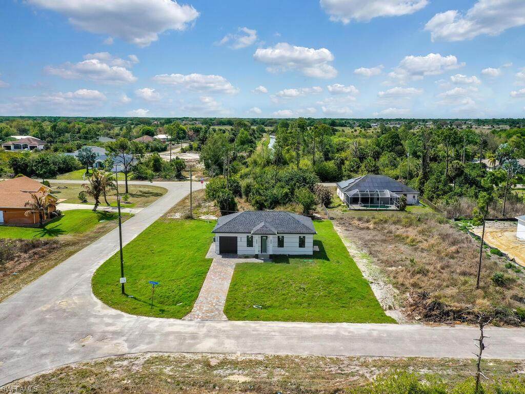 380 Cratsley Ave - Photo 1