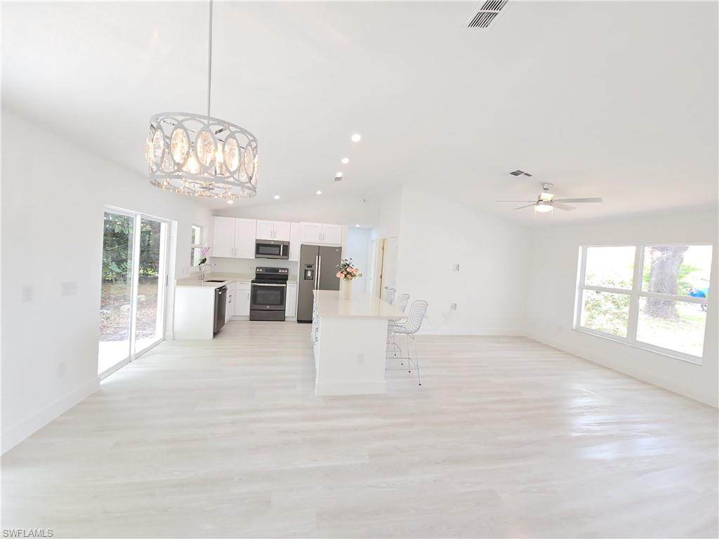 687 Grove Dr - Photo 1