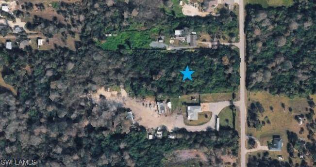  Address Not Published - Photo 1