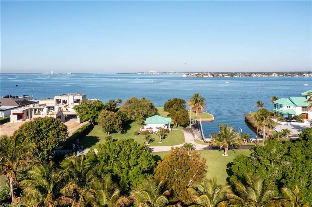 https://bt-photos.global.ssl.fastly.net/naples/orig_boomver_1_226012665-2.jpg