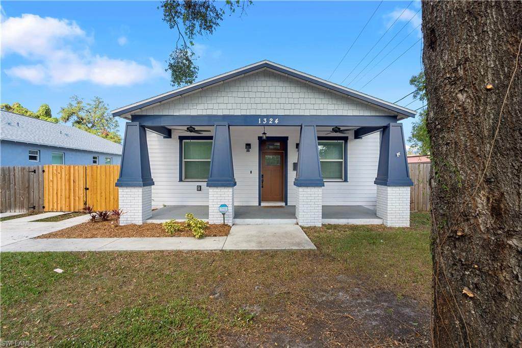 1324 Giddens Ave - Photo 1